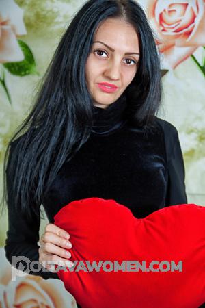 170906 - Inna Age: 42 - Ukraine