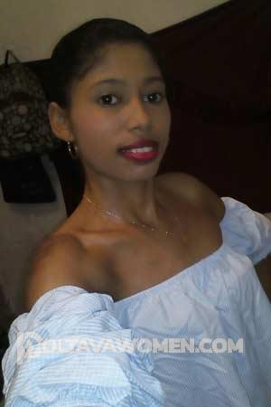 175041 - Julieth Age: 31 - Colombia