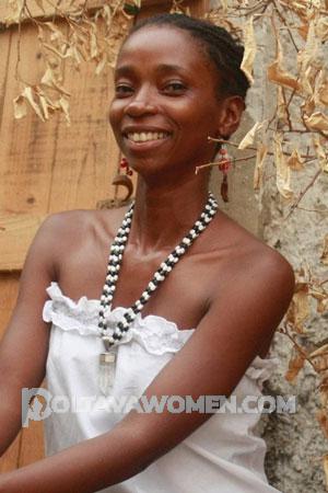 180080 - Teolinda Age: 46 - Colombia