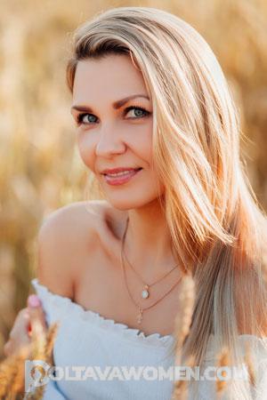 202132 - Svetlana Age: 36 - Russia