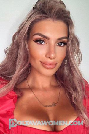 207453 - Eleonora Age: 26 - Russia