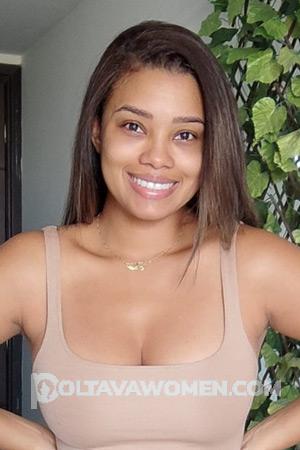 210902 - Gina Age: 32 - Colombia