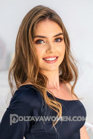 211525 - Elena Age: 29 - Ukraine