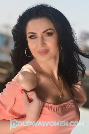 215831 - Arina Age: 42 - Ukraine