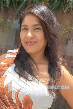 216373 - Dinayra Age: 40 - Colombia