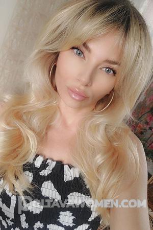 222413 - Julia Age: 35 - Ukraine