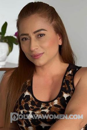 222710 - Carolina Age: 42 - Colombia