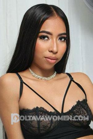 223833 - Julieth Age: 23 - Colombia