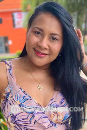 225125 - Liceth Age: 40 - Colombia