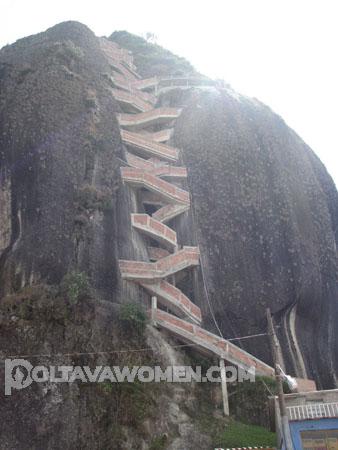 sexy-latin-women-036