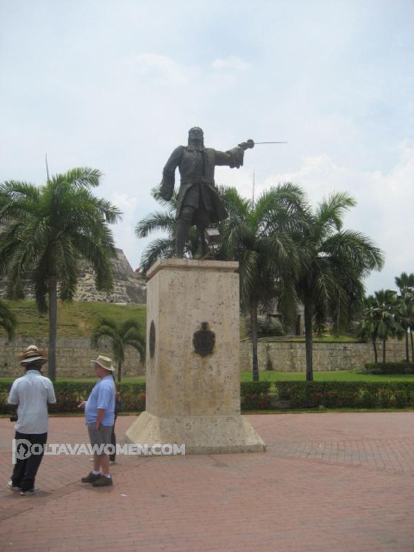 colombian-women-city-tour-3