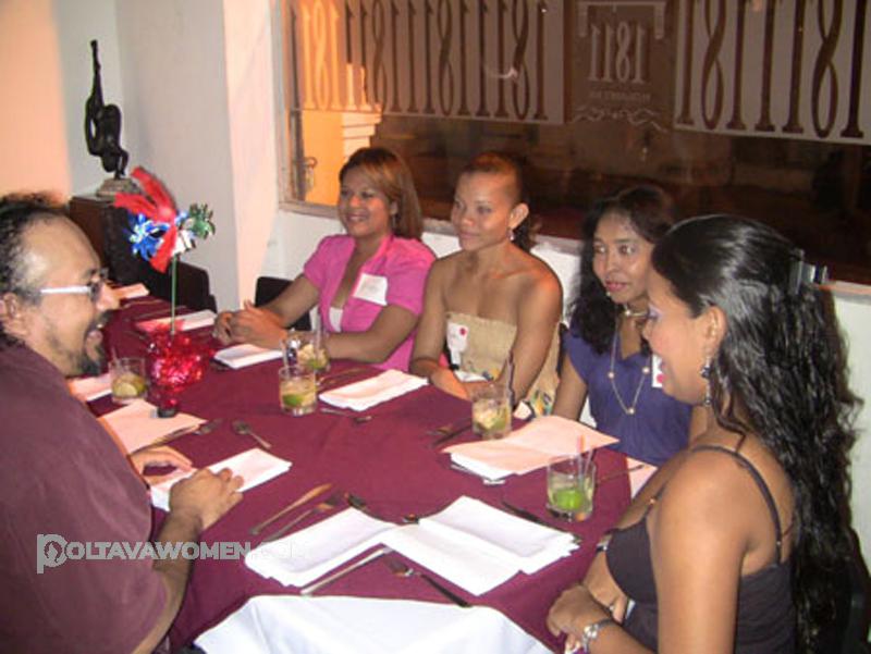 Colombian-Women-1250